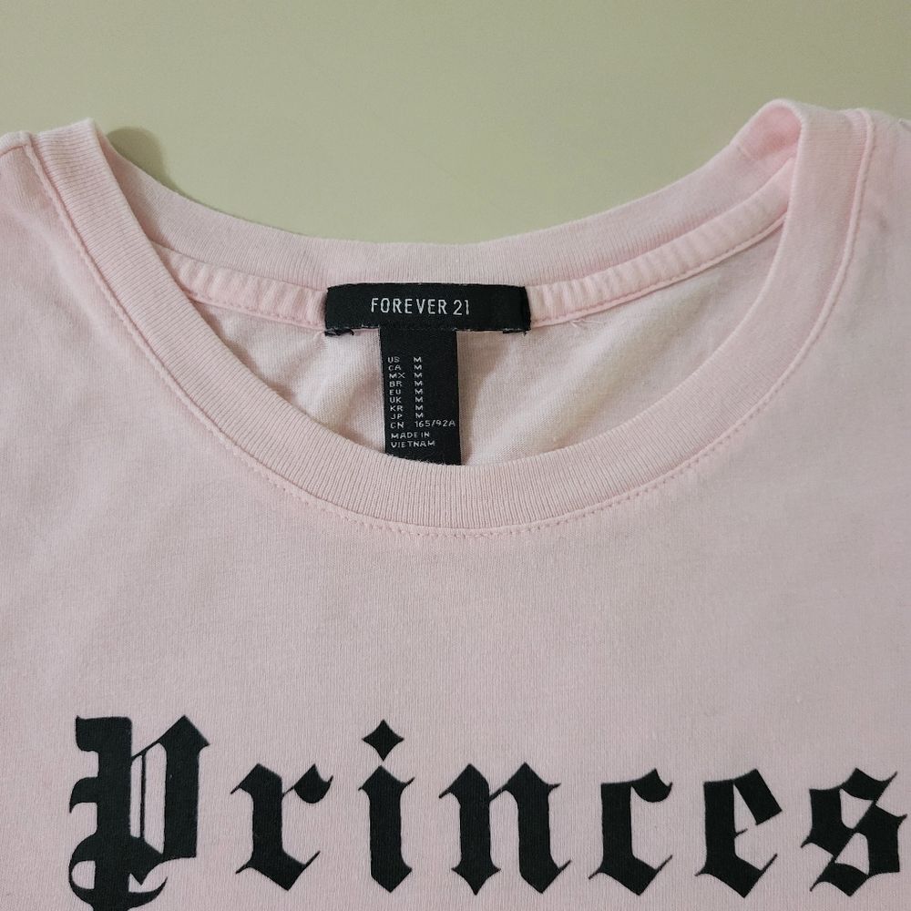 Forever 21 Women's Pink Graphic Princess Crewneck Short Sleeve T-Shirt - Picture 8 of 13